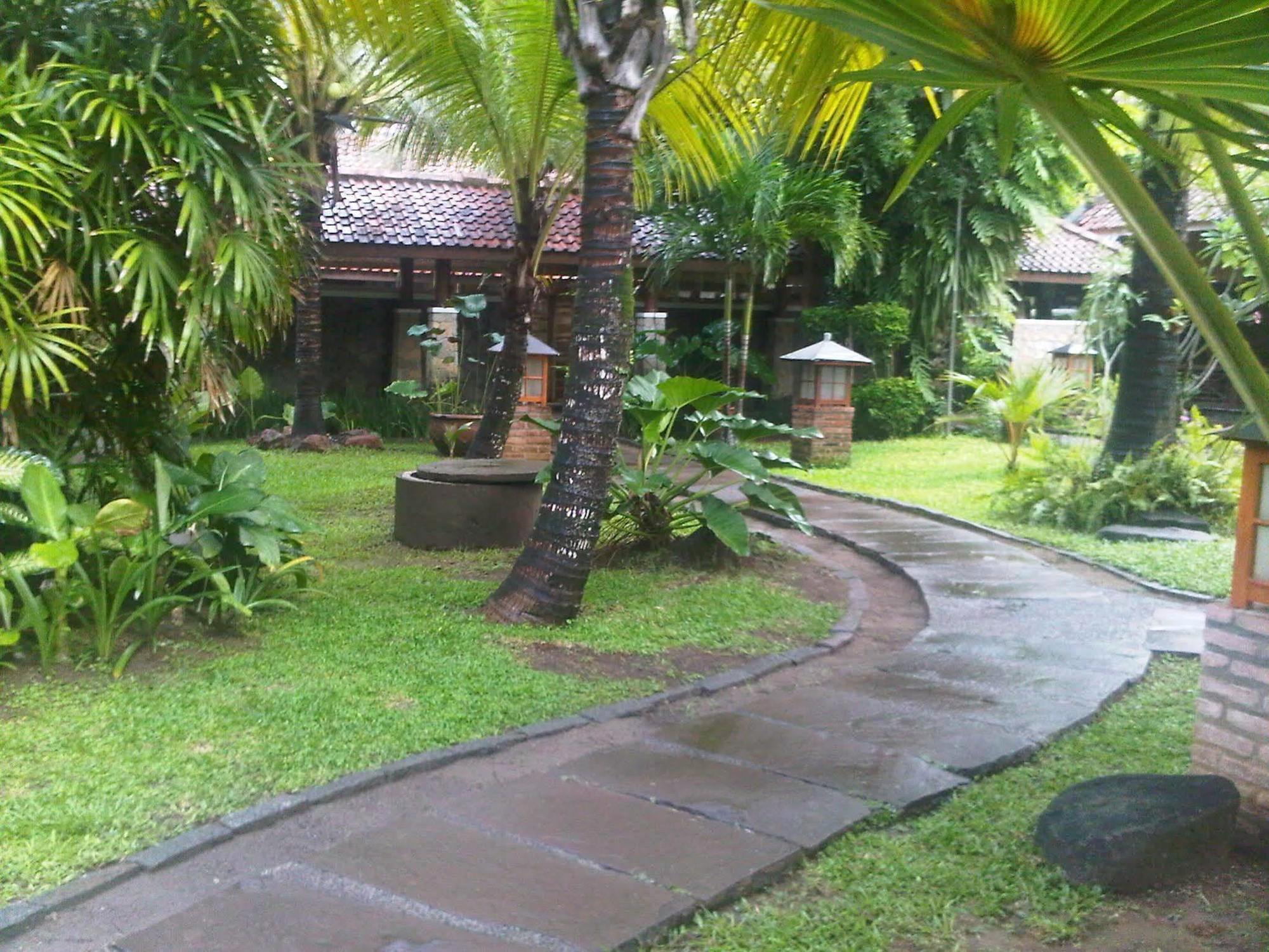 Sunrise Hotel Beach Pangandaran Εξωτερικό φωτογραφία